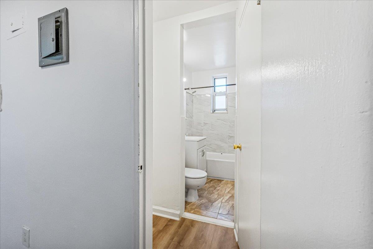 #10 photo, 67-25 Dartmouth Street, クイーンズ区 Forest Hills , NY 11375