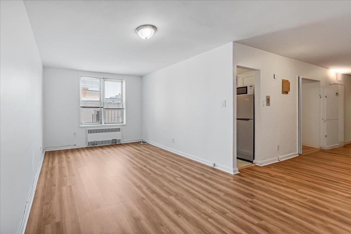 #9 photo, 67-25 Dartmouth Street, クイーンズ区 Forest Hills , NY 11375