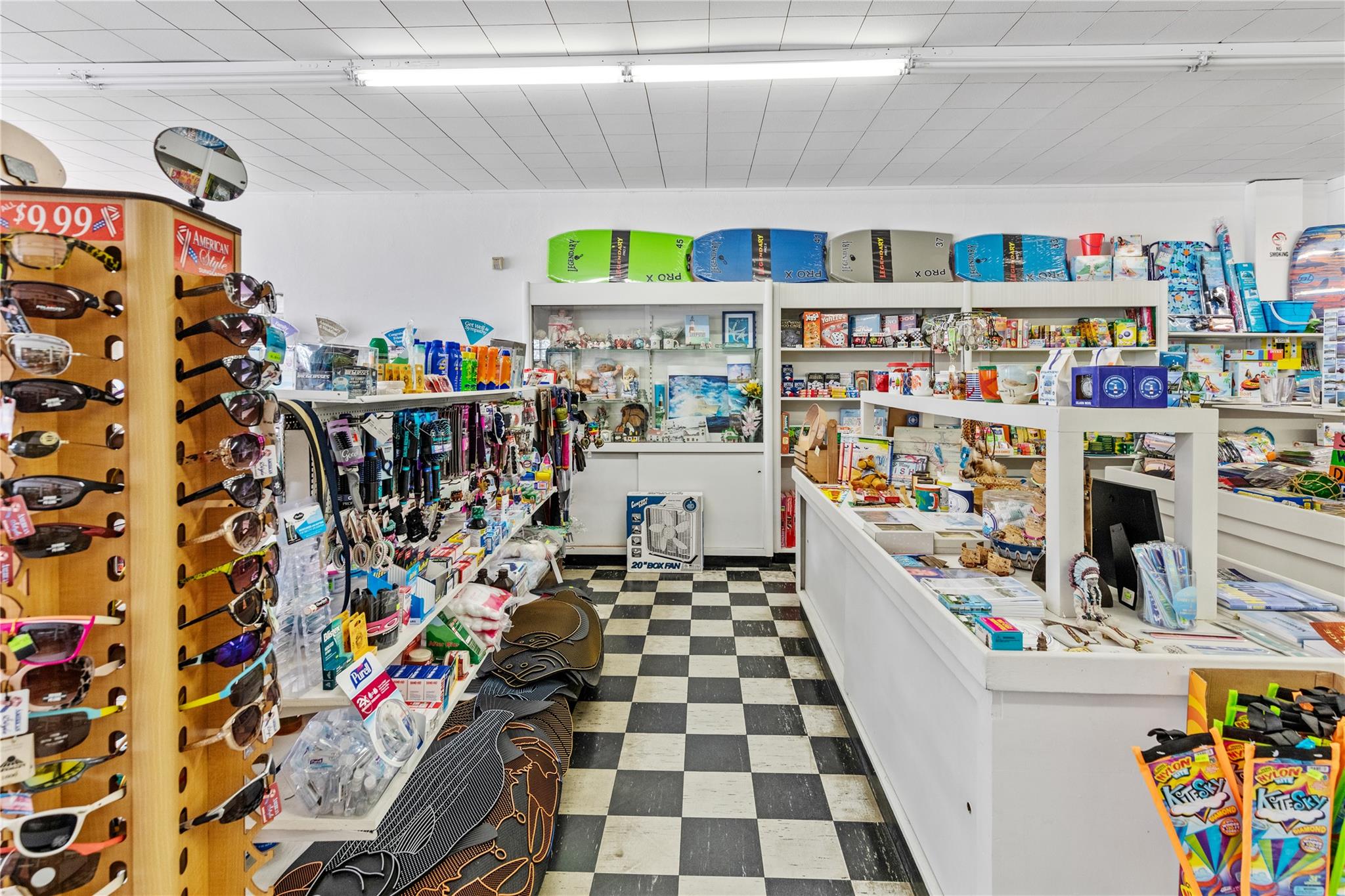 #11 photo, 809 & 813 Montauk Highway, サフォーク郡 Montauk , NY 11954