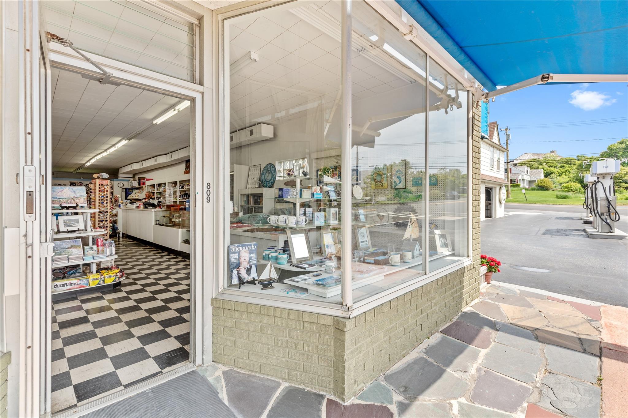 #6 photo, 809 & 813 Montauk Highway, サフォーク郡 Montauk , NY 11954