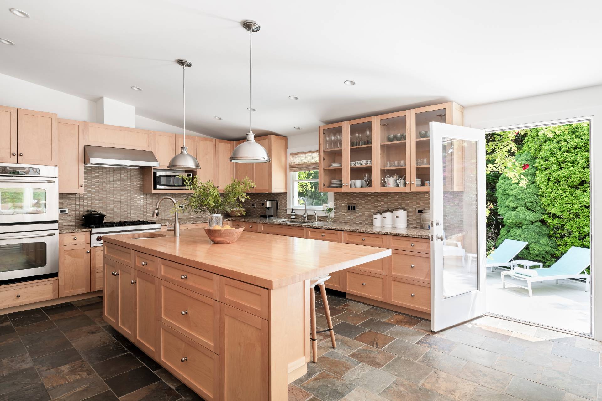 #10 photo, 192 HALSEY ST, サフォーク郡 Southampton , NY 11968