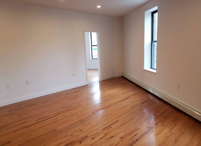 #5 photo, 59-40 Myrtle Avenue, Ridgewood , NY 11385