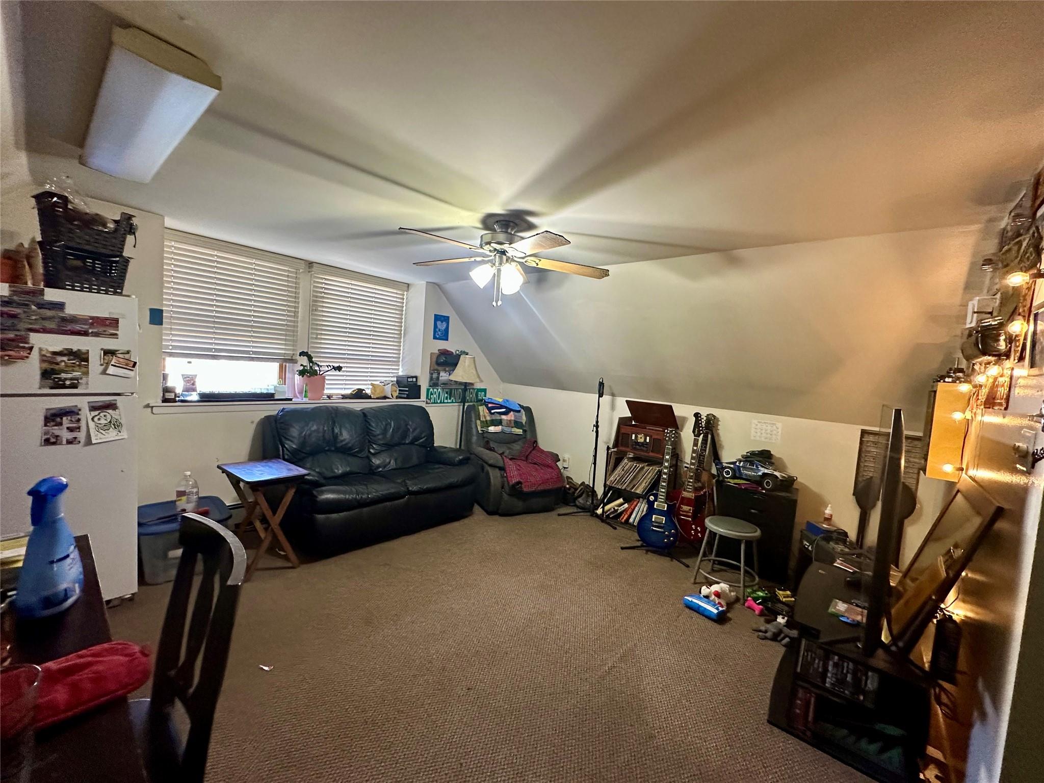 #11 photo, 2 Hamilton Court, サフォーク郡 Coram , NY 11727