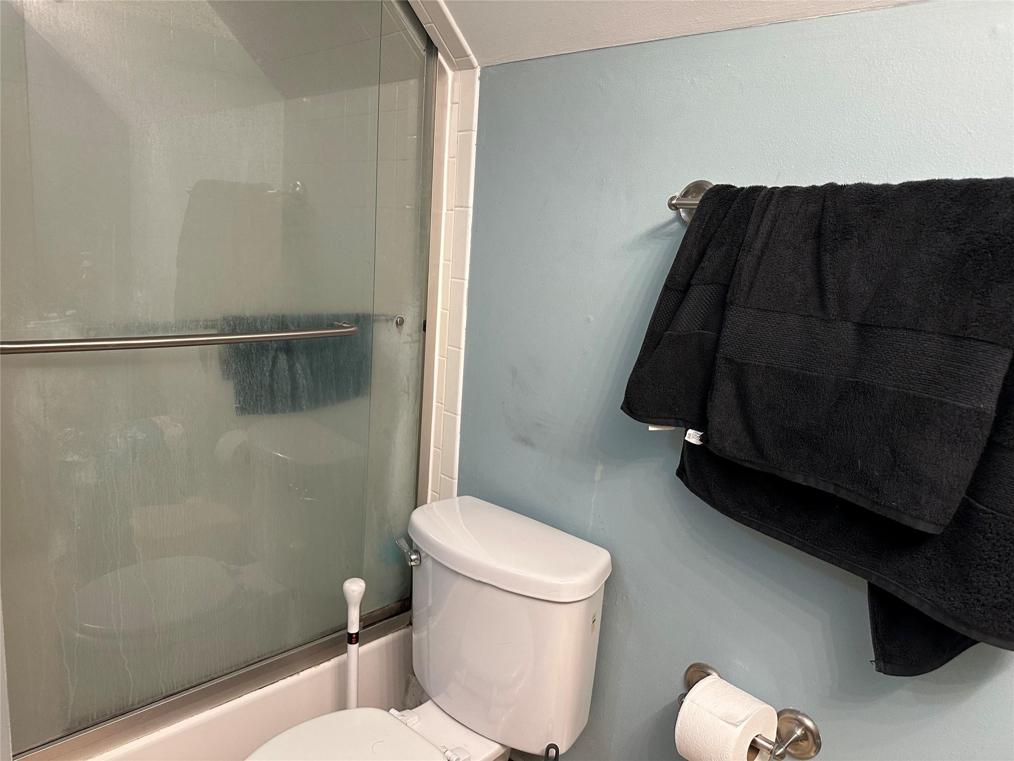 #14 photo, 2 Hamilton Court, サフォーク郡 Coram , NY 11727