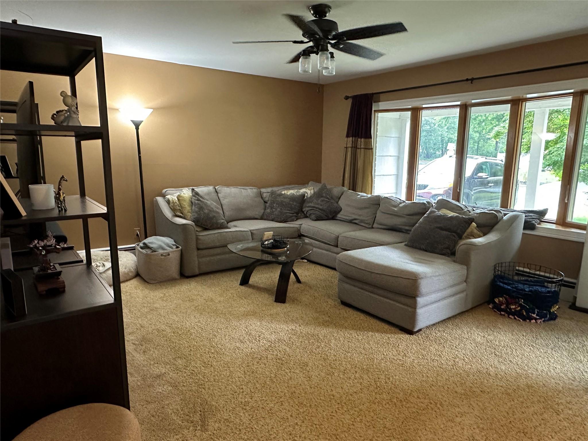 #2 photo, 2 Hamilton Court, サフォーク郡 Coram , NY 11727