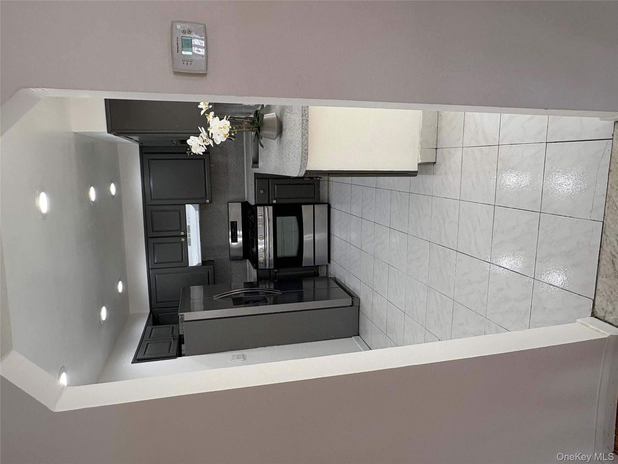 #10 photo, 840 Hollywood Avenue, ブロンクス区 Bronx , NY 10465