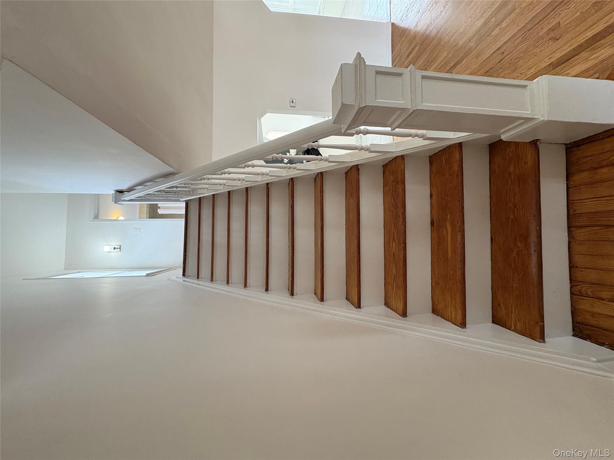 #17 photo, 840 Hollywood Avenue, ブロンクス区 Bronx , NY 10465