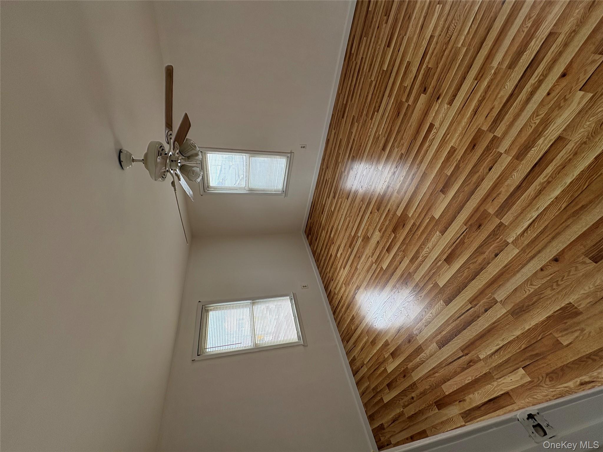 #20 photo, 840 Hollywood Avenue, ブロンクス区 Bronx , NY 10465