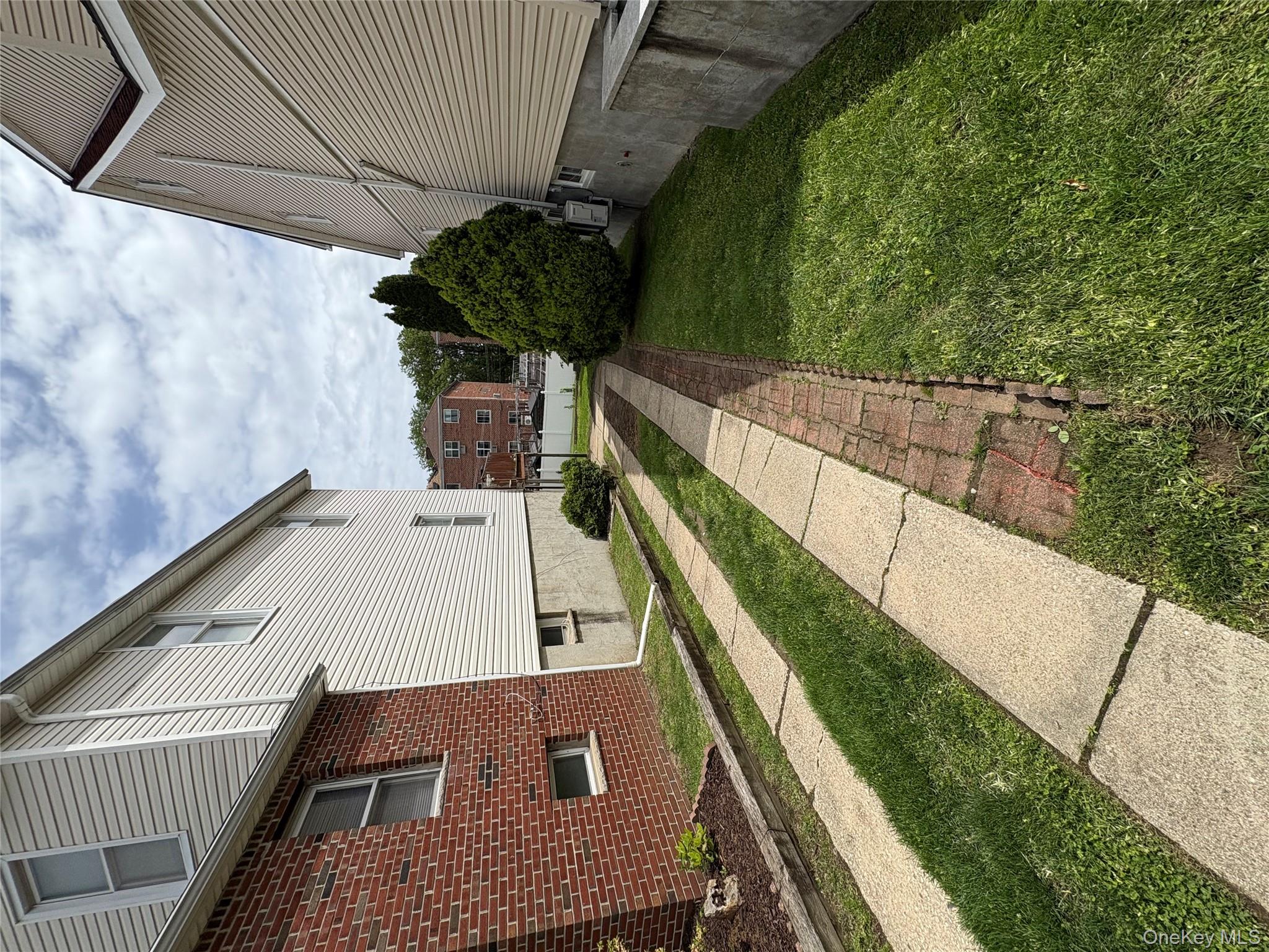 #4 photo, 840 Hollywood Avenue, ブロンクス区 Bronx , NY 10465