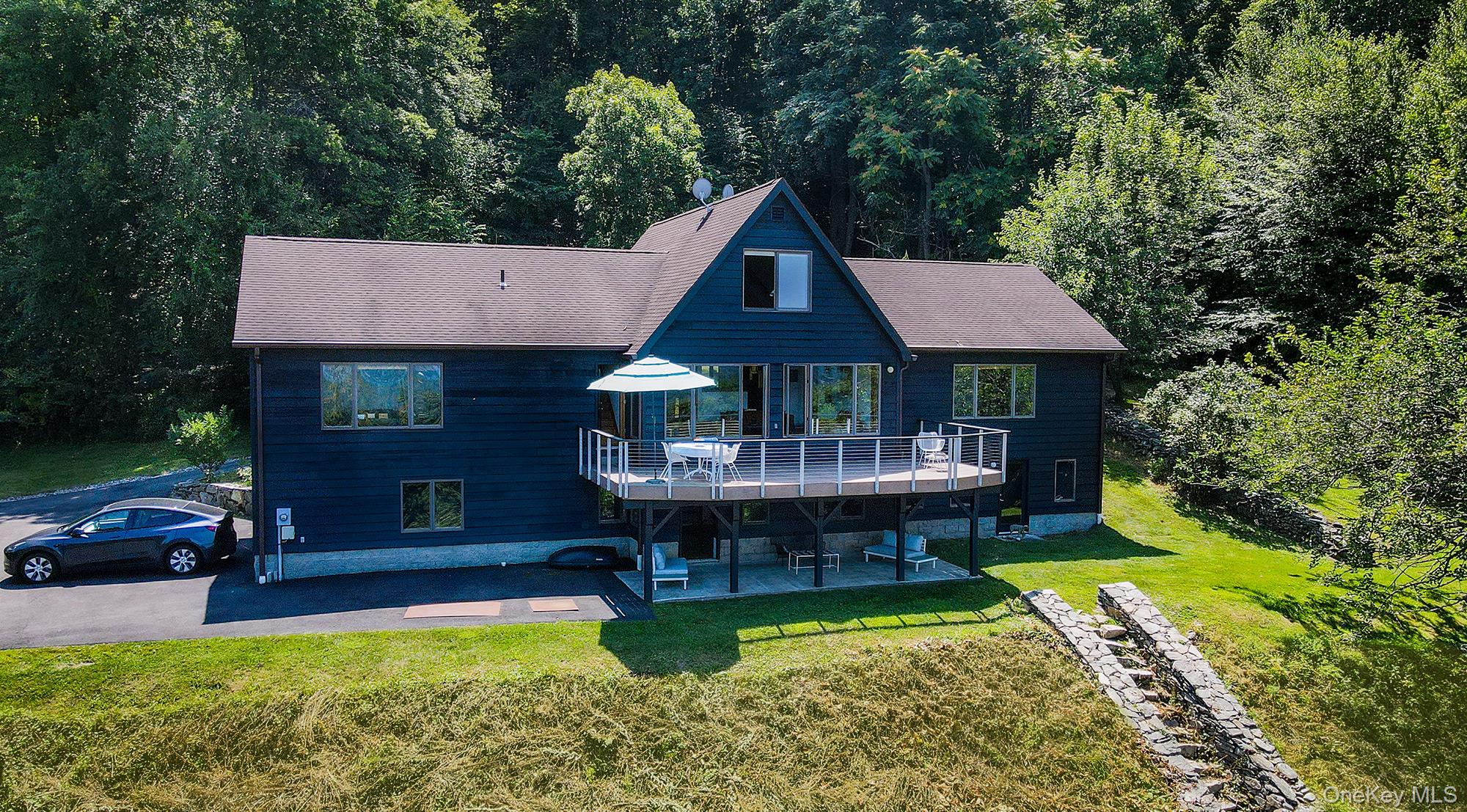 #2 photo, 36 Blue Grass Lane, Beacon , NY 12508