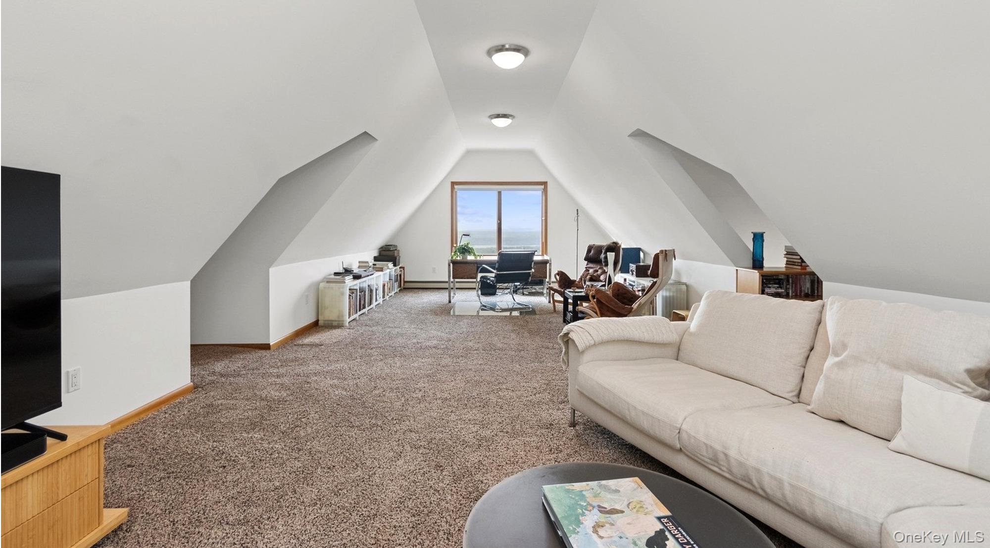 #8 photo, 36 Blue Grass Lane, Beacon , NY 12508