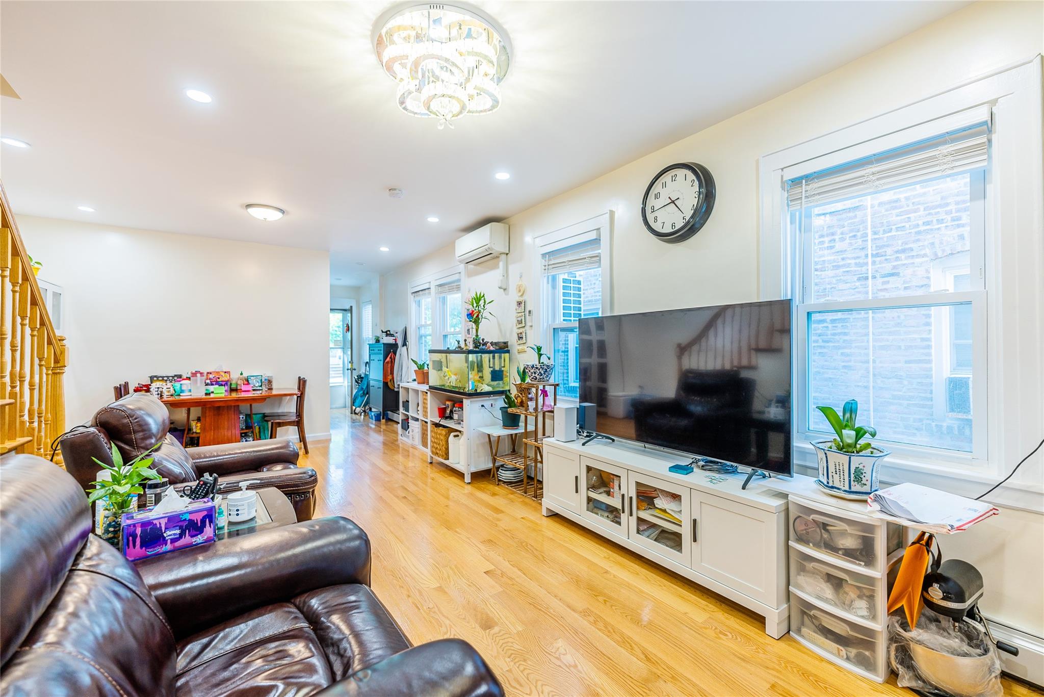 #18 photo, 19934 34th Avenue, Flushing , NY 11358