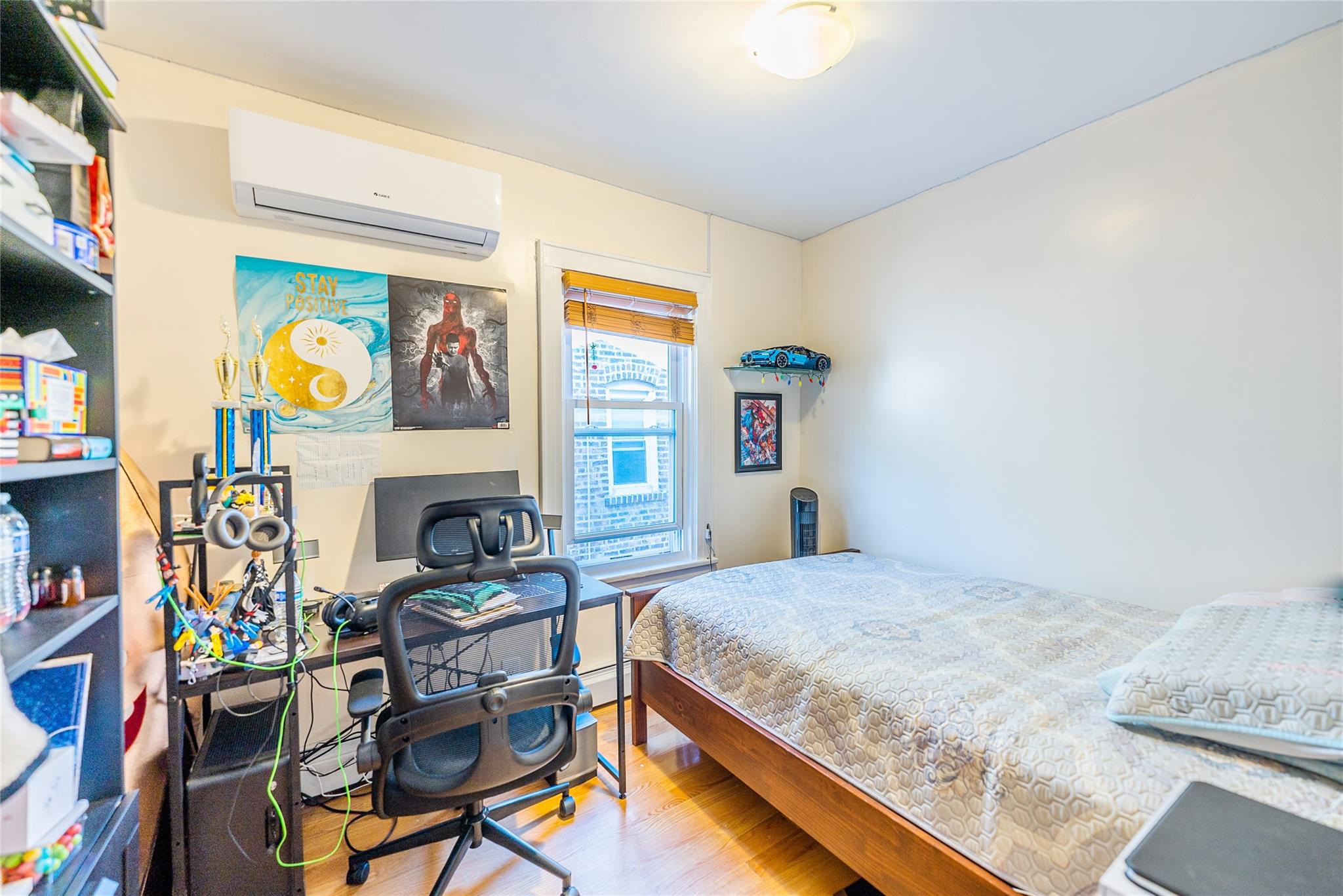 #20 photo, 19934 34th Avenue, Flushing , NY 11358