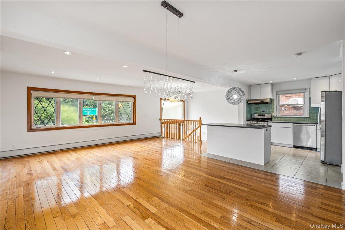 #4 photo, 68-07 Little Neck Pkwy Parkway, 皇后區 Glen Oaks , NY 11004