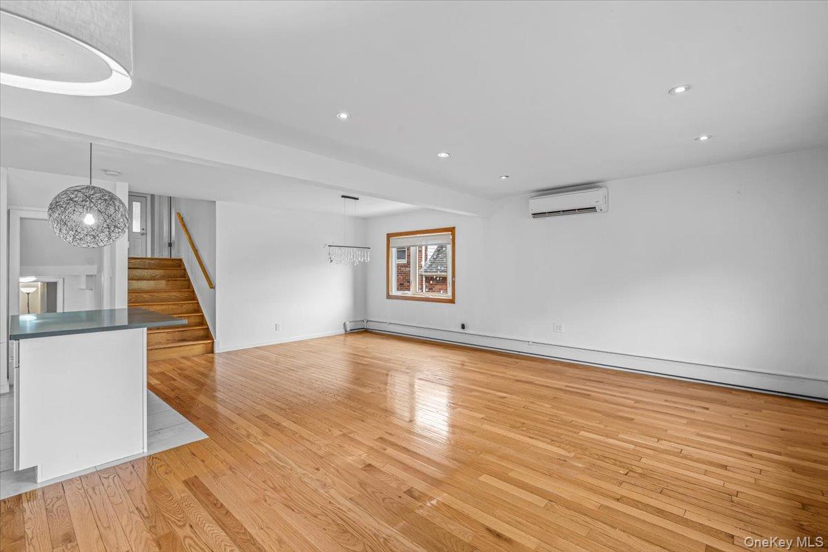 #8 photo, 68-07 Little Neck Pkwy Parkway, 皇后區 Glen Oaks , NY 11004