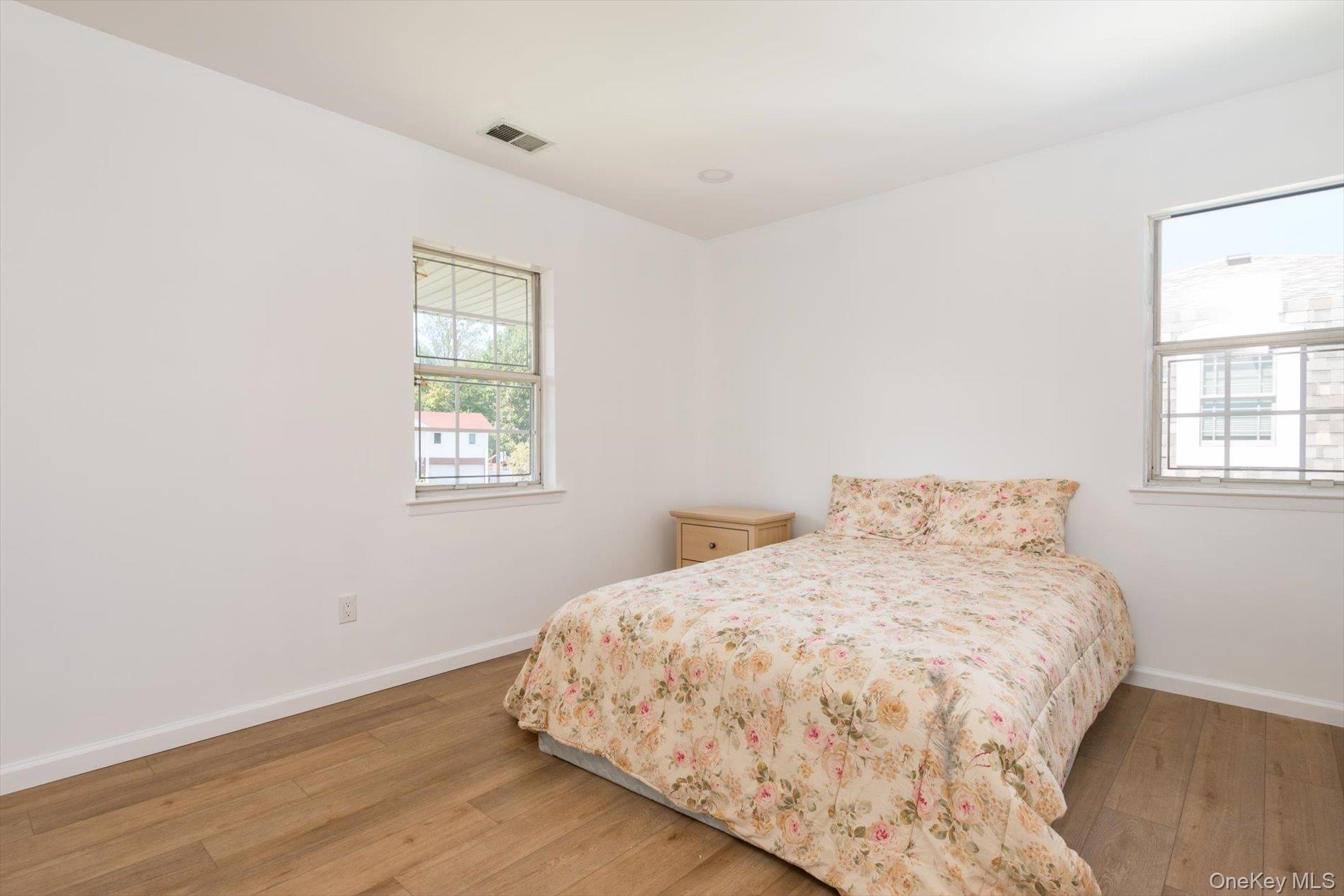 #13 photo, 27 Bridle Path, ナッソー郡 Roslyn , NY 11576