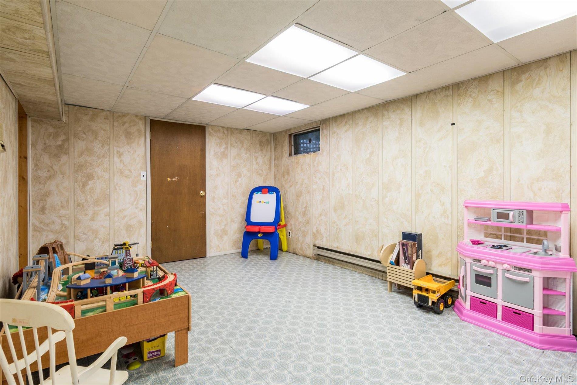 #17 photo, 27 Bridle Path, ナッソー郡 Roslyn , NY 11576