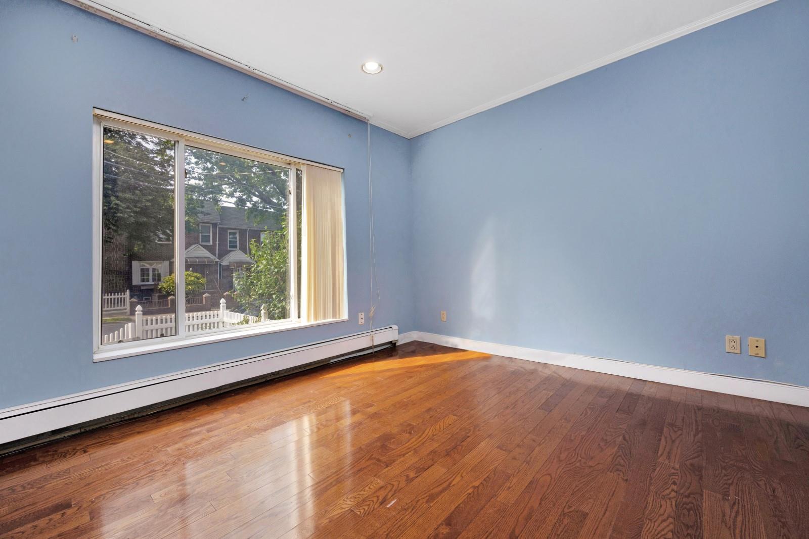 #18 photo, 80-04 Cowles Court, クイーンズ区 Middle Village , NY 11379