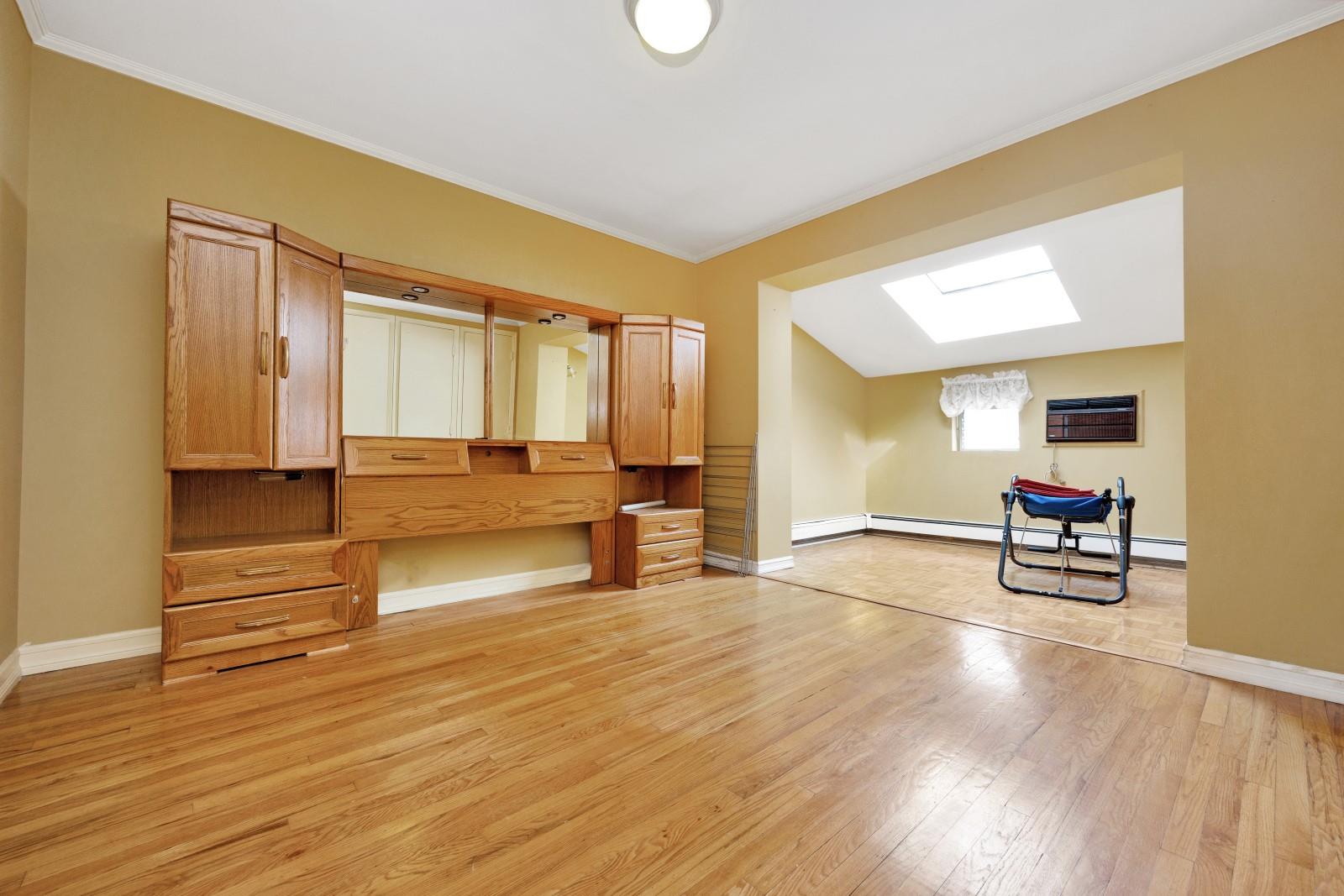 #20 photo, 80-04 Cowles Court, クイーンズ区 Middle Village , NY 11379