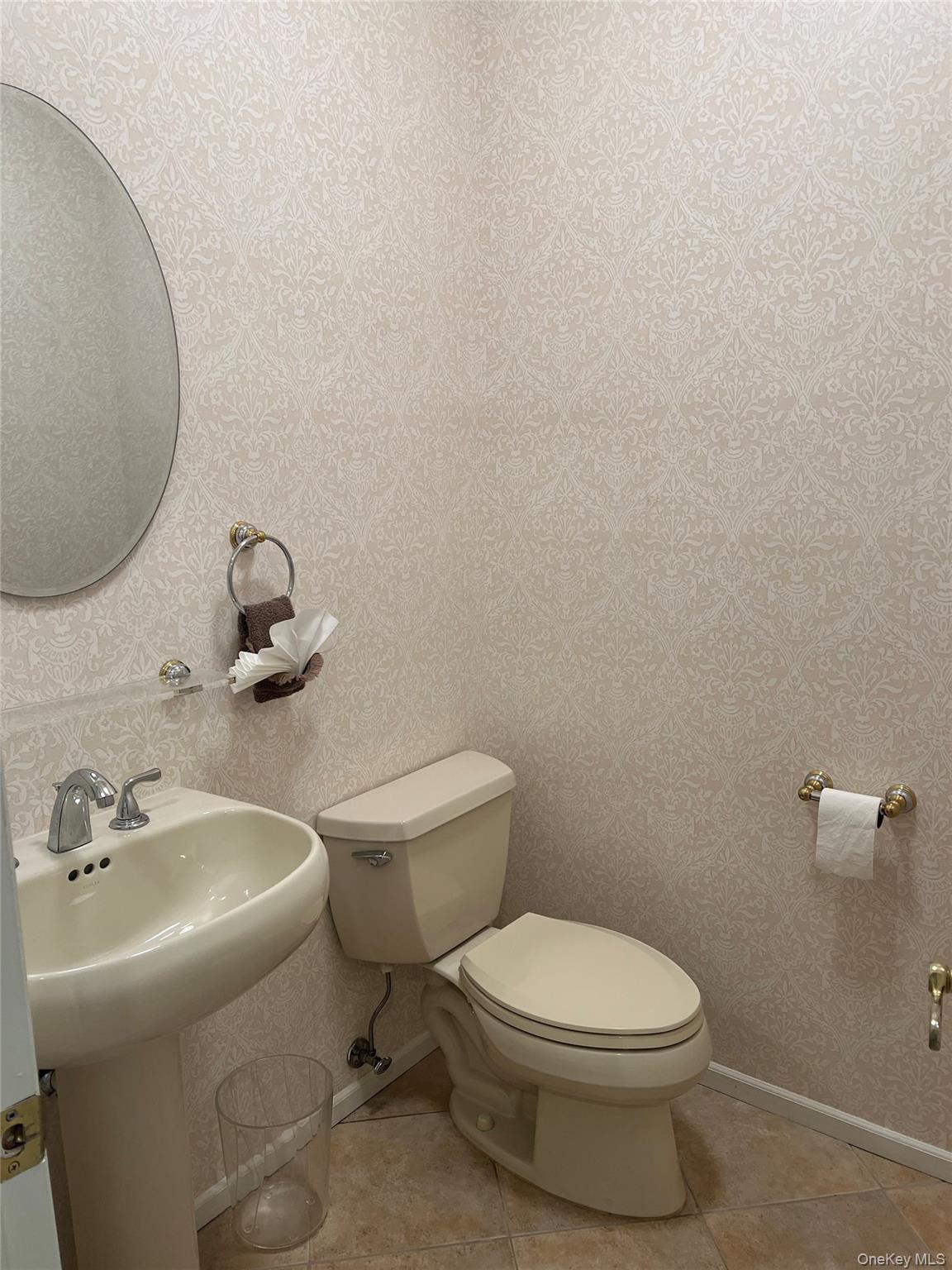 #18 photo, 85 Windwatch Drive, サフォーク郡 Hauppauge , NY 11788