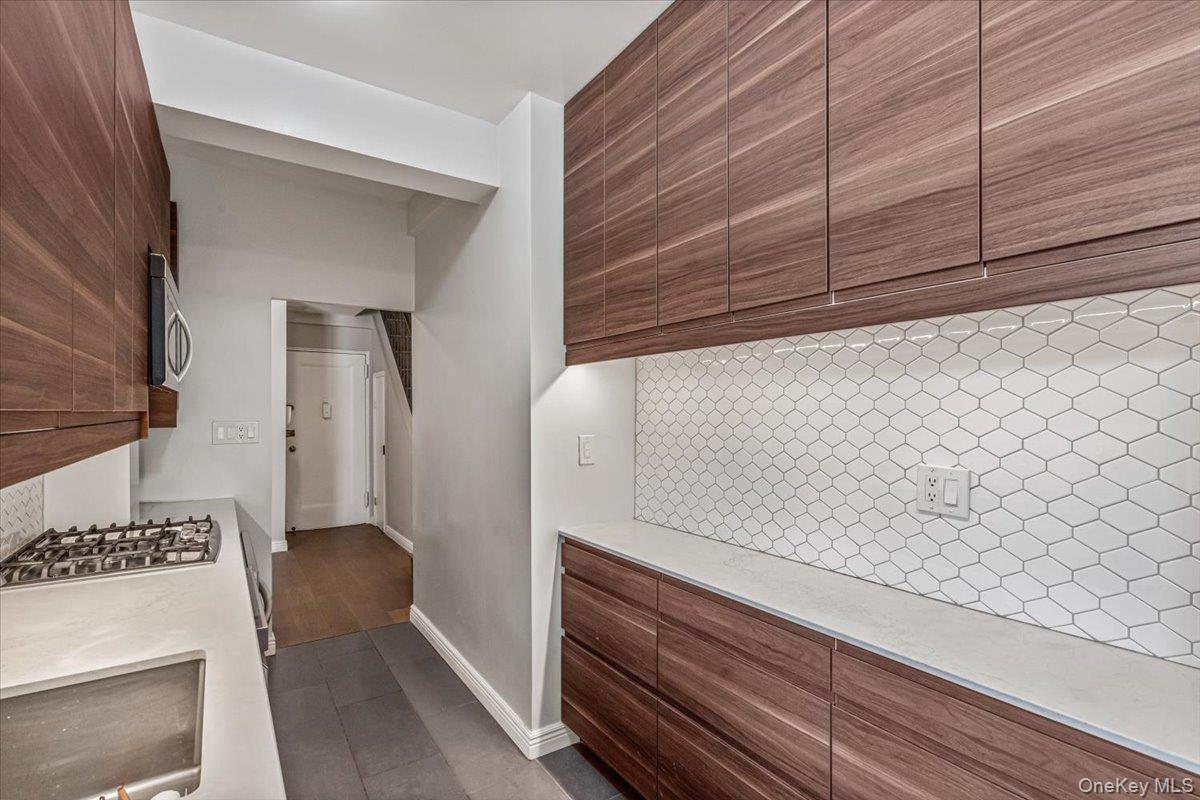 #10 photo, 99-40 63rd Road, クイーンズ区 Rego Park , NY 11374