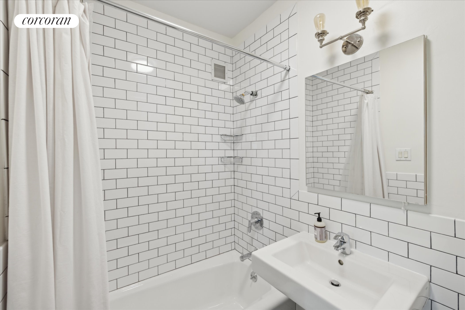 #10 photo, New York City, マンハッタン Fulton/Seaport , NY 10038