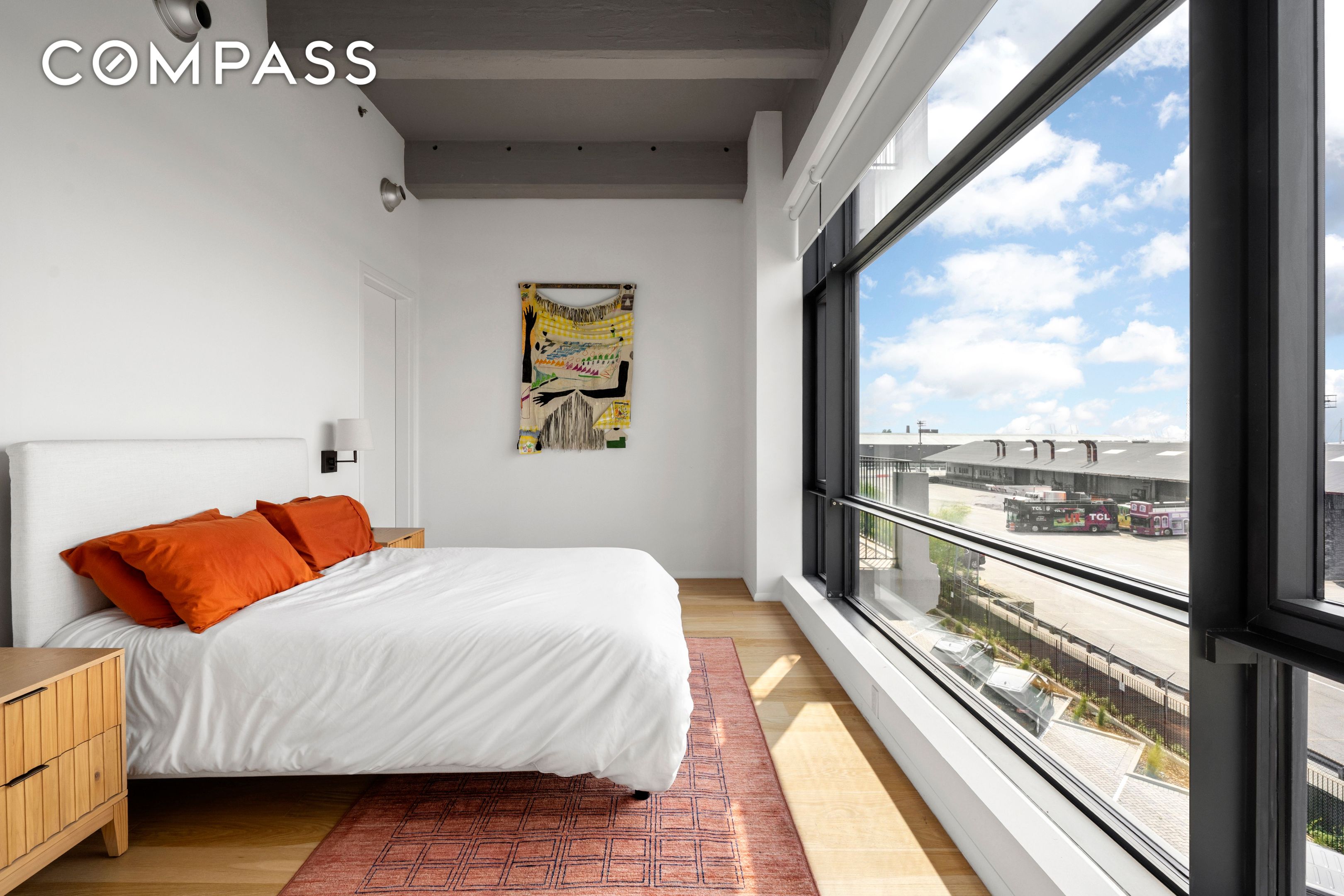 #8 photo, 160 Imlay Street, ブルックリン区 Red Hook , NY 11231