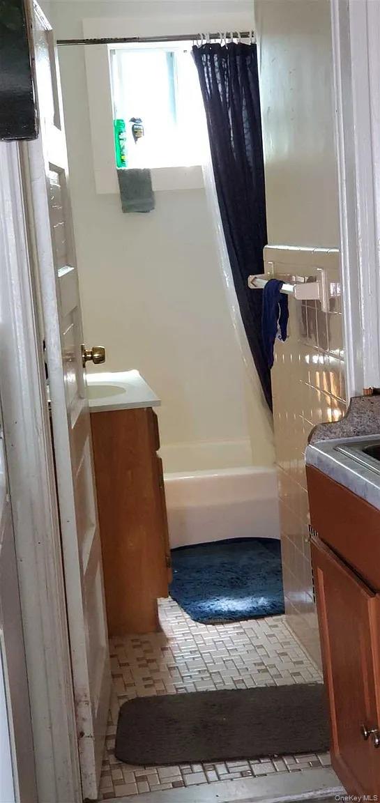 #19 photo, 77 Carroll Street, Poughkeepsie , NY 12601