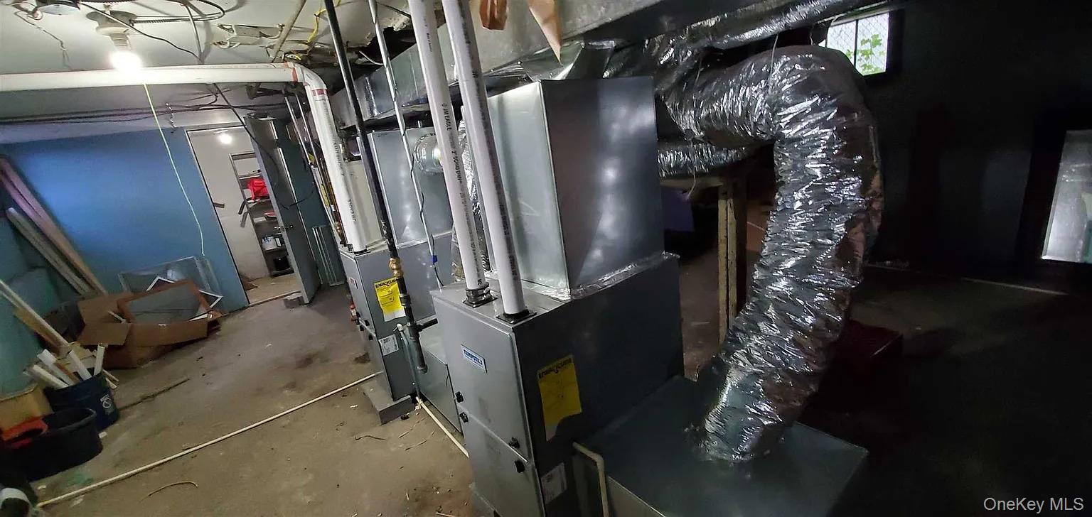 #4 photo, 77 Carroll Street, Poughkeepsie , NY 12601