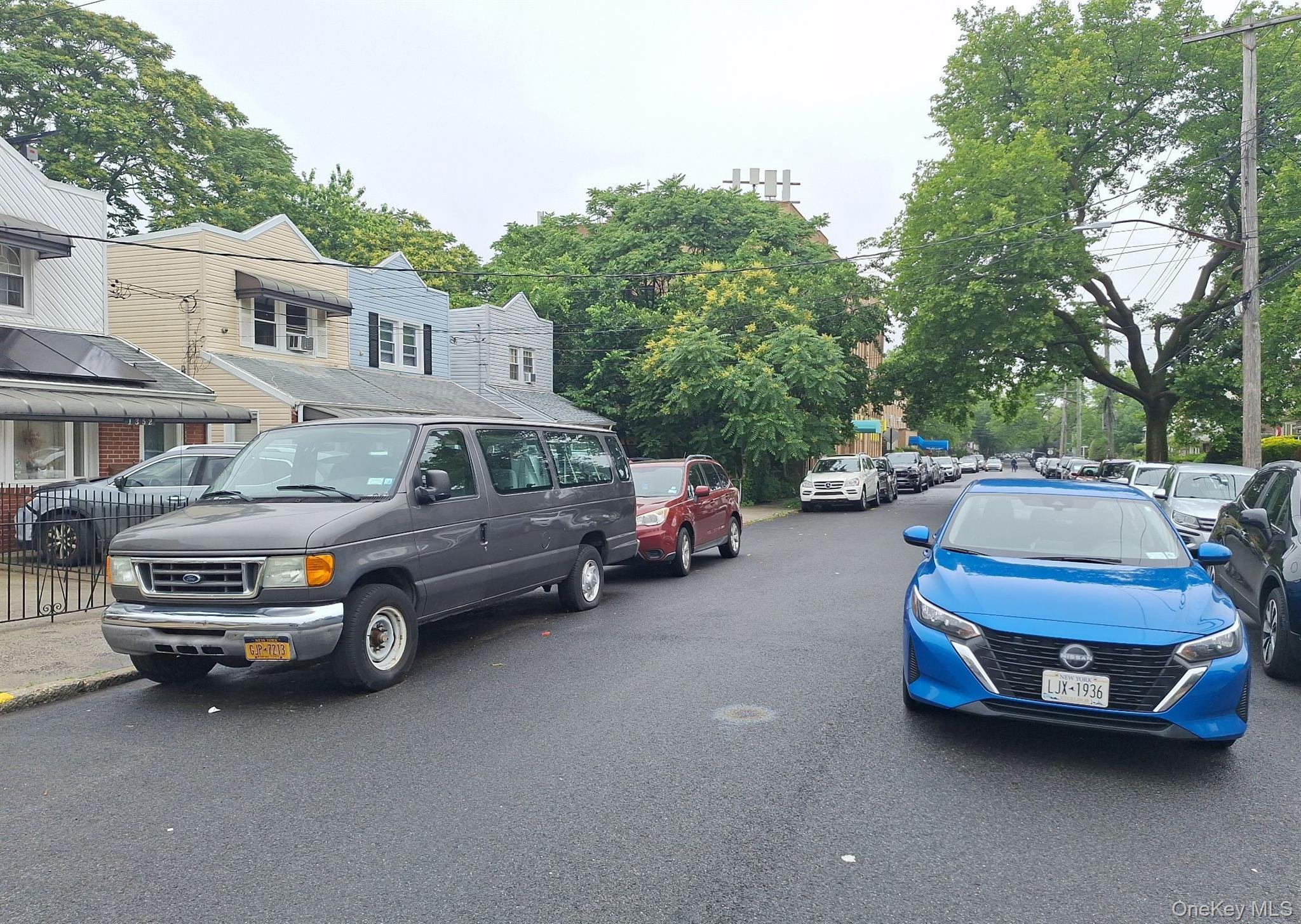 #3 photo, 13-55 57th Street, ブルックリン区 Brooklyn , NY 11234