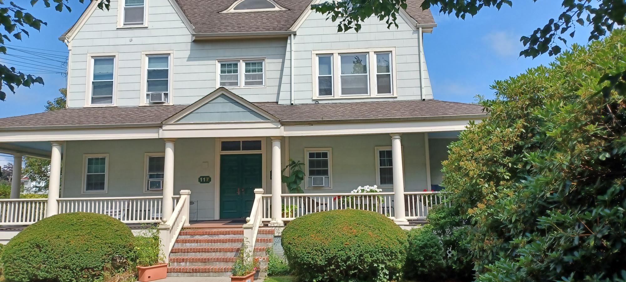 #1 photo, 117 Fire Island Avenue, Babylon , NY 11702