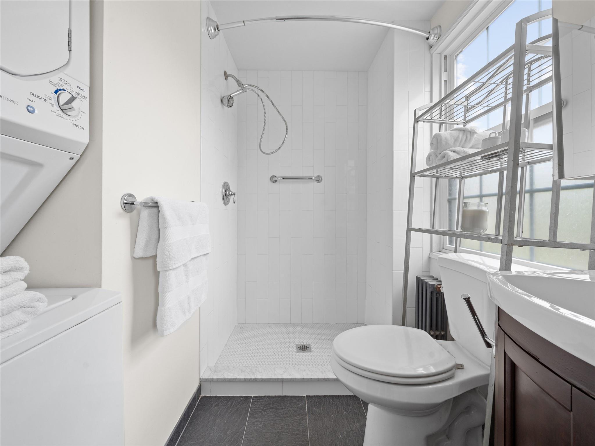 #12 photo, 35-05 167th Street, クイーンズ区 Flushing , NY 11358