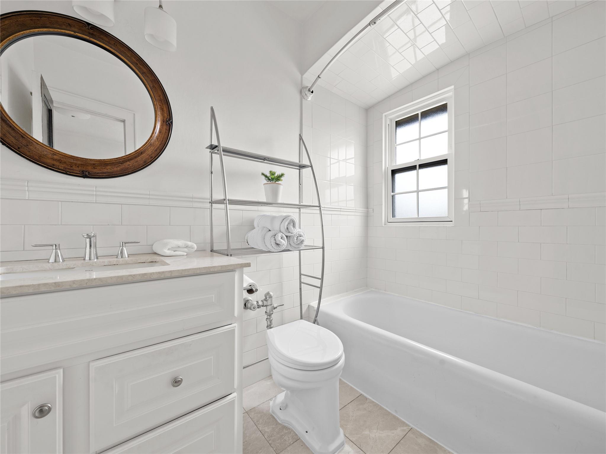 #18 photo, 35-05 167th Street, クイーンズ区 Flushing , NY 11358