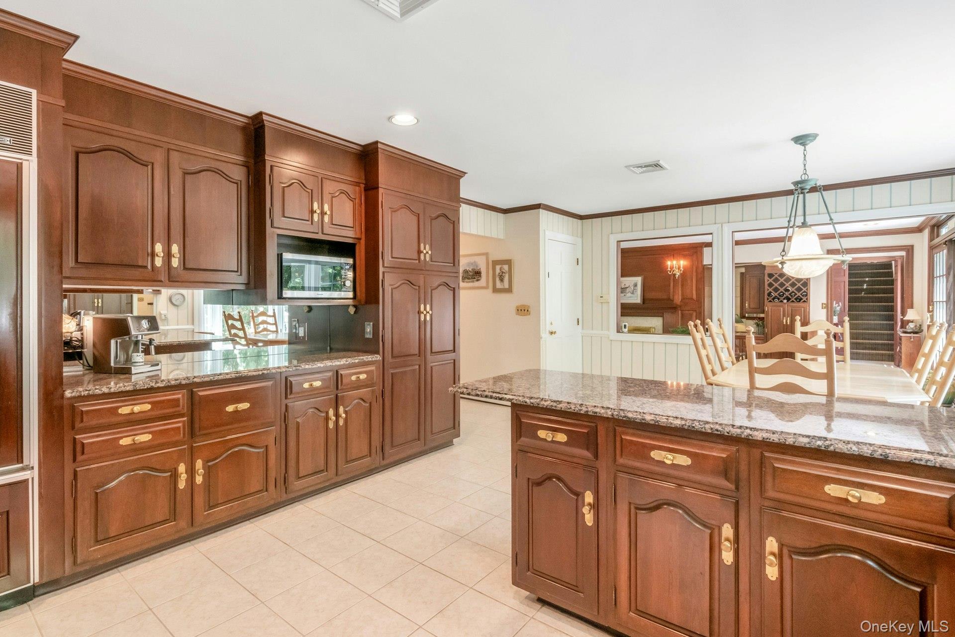 #19 photo, 12 Woodland Court, Bedford , NY 10506