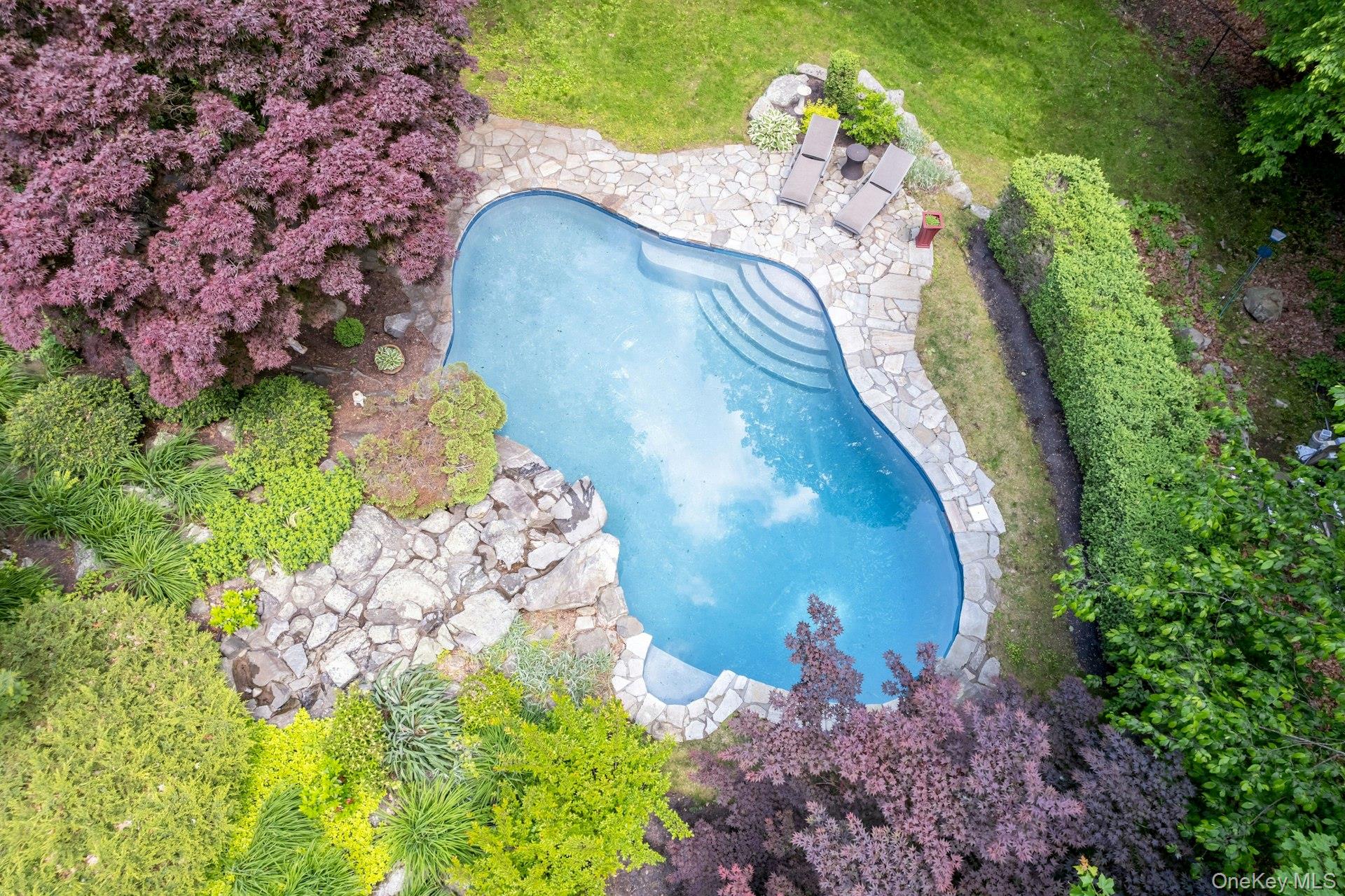 #2 photo, 12 Woodland Court, Bedford , NY 10506