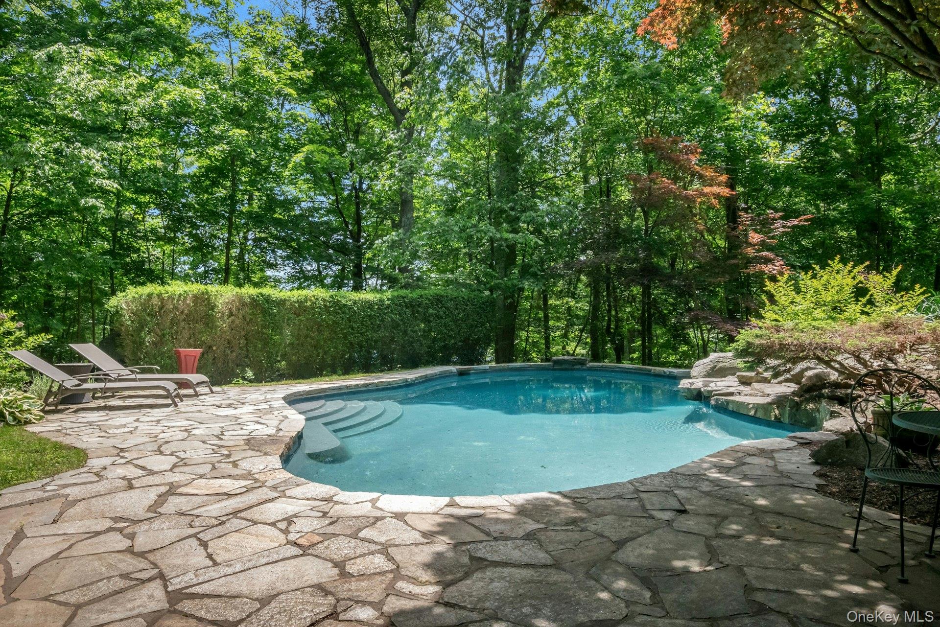 #6 photo, 12 Woodland Court, Bedford , NY 10506