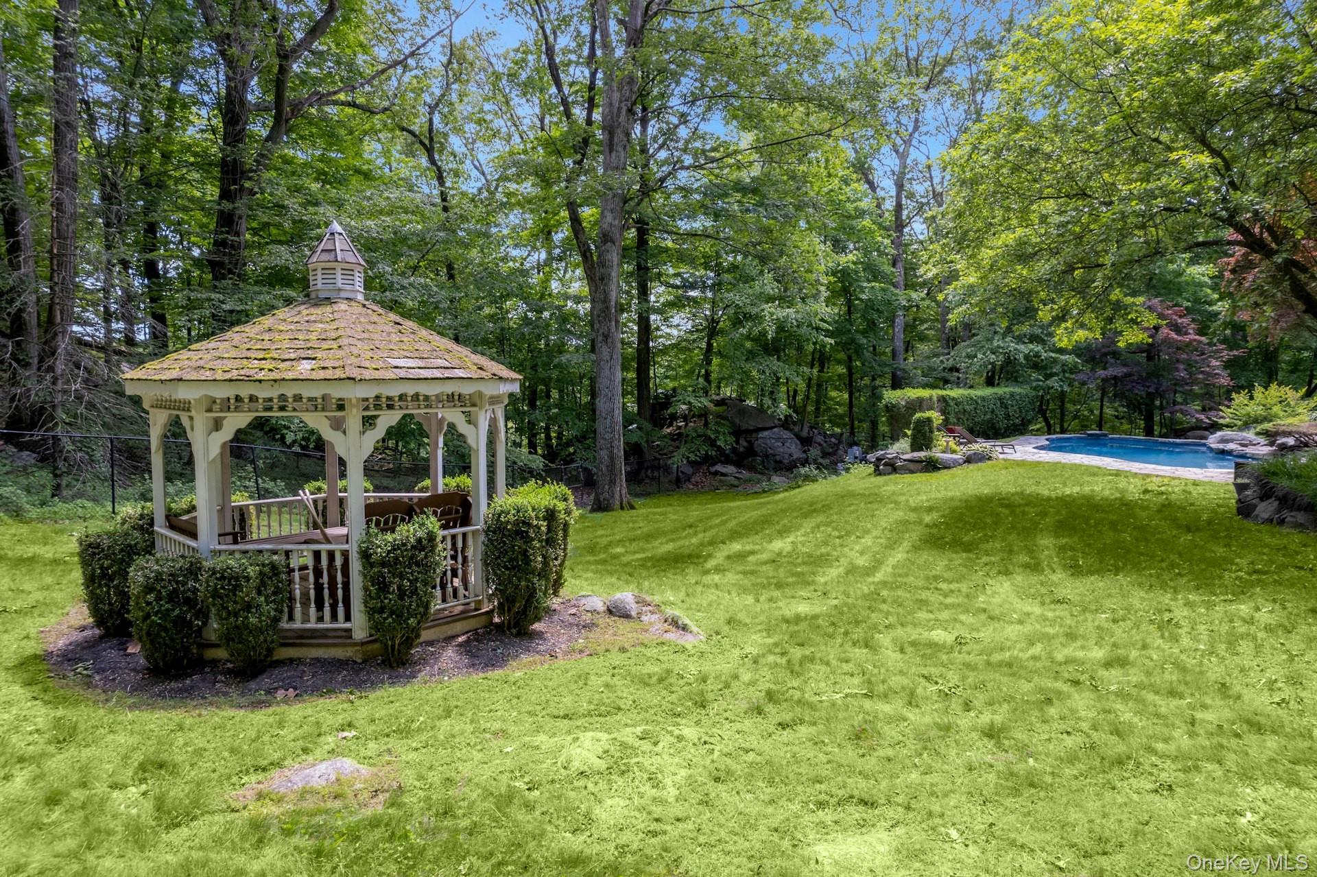 #9 photo, 12 Woodland Court, Bedford , NY 10506