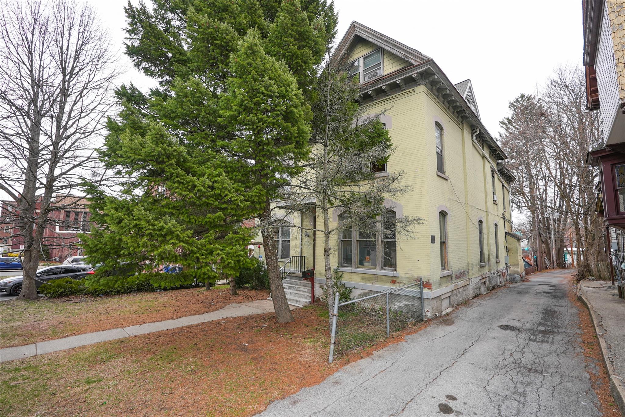 #1 photo, 40 S Hamilton Street, Poughkeepsie , NY 12601