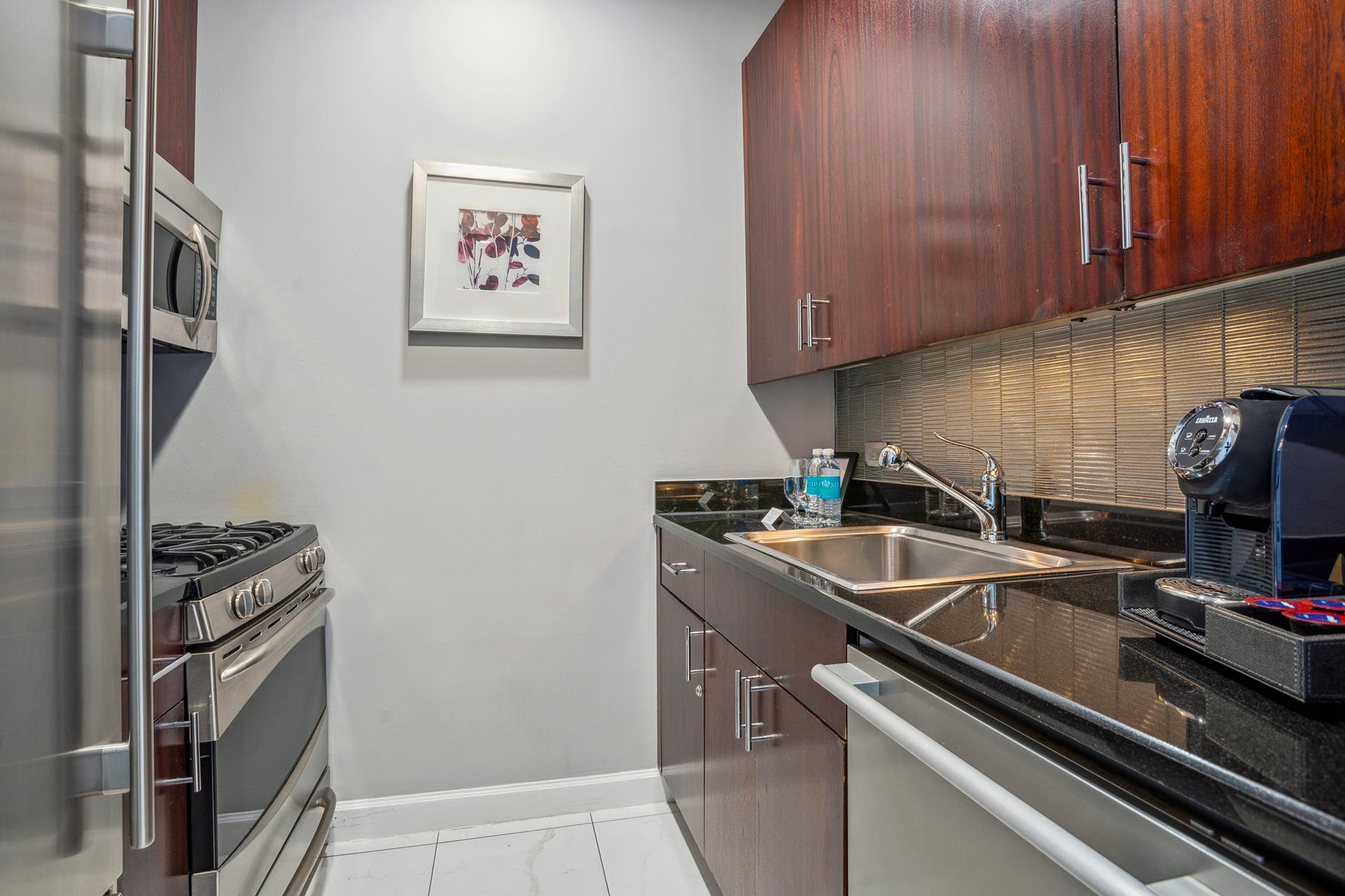 #7 photo, 1 CENTRAL Park W, マンハッタン Lincoln Square , NY 10023