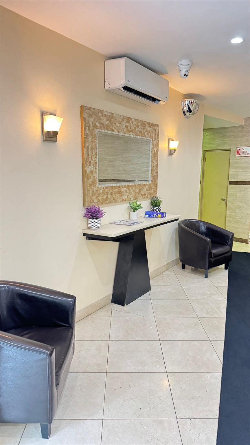 #3 photo, 99-05 63rd Drive, 皇后區 雷哥公園 Rego Park , NY 11374