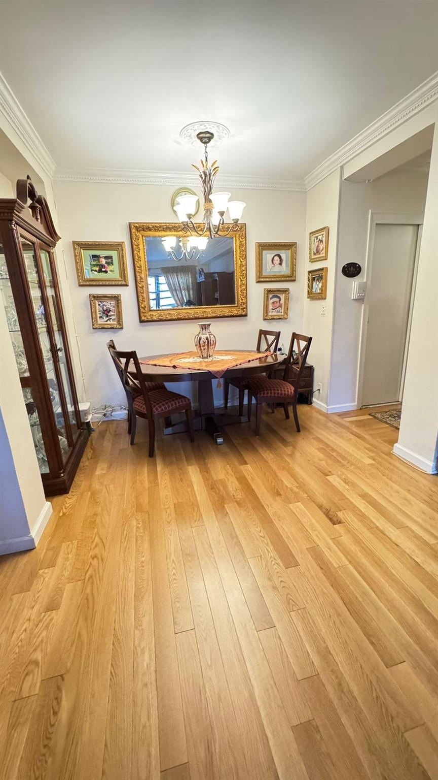 #6 photo, 99-05 63rd Drive, 皇后區 雷哥公園 Rego Park , NY 11374