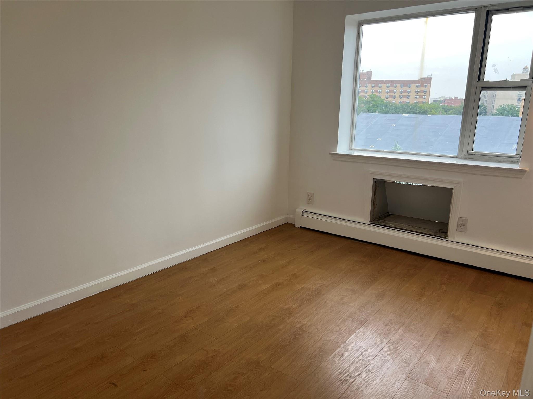 #10 photo, 55-05 98 Street, クイーンズ区 Corona , NY 11368