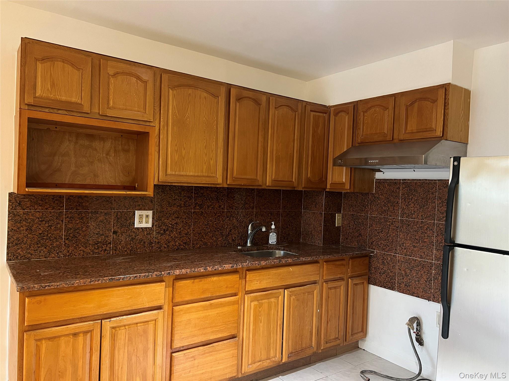 #8 photo, 55-05 98 Street, クイーンズ区 Corona , NY 11368