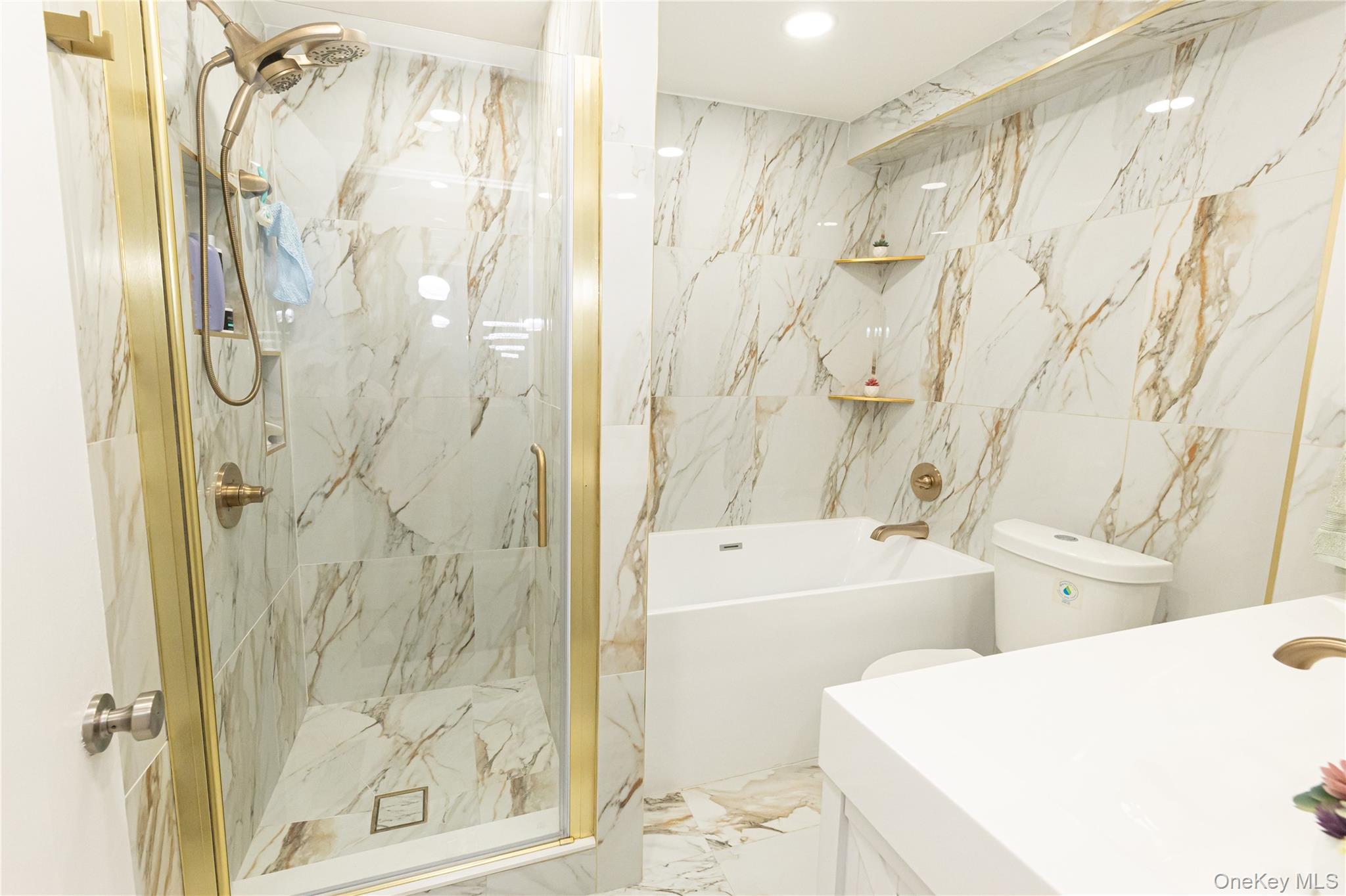 #17 photo, 849 Southern Boulevard, ブロンクス区 Bronx , NY 10459