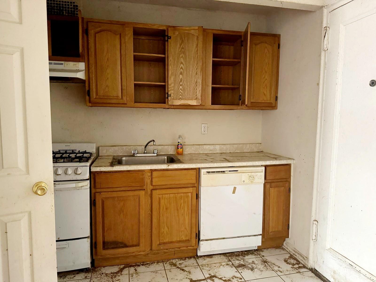 #11 photo, 83-83 118 Street, クイーンズ区 Kew Gardens , NY 11415