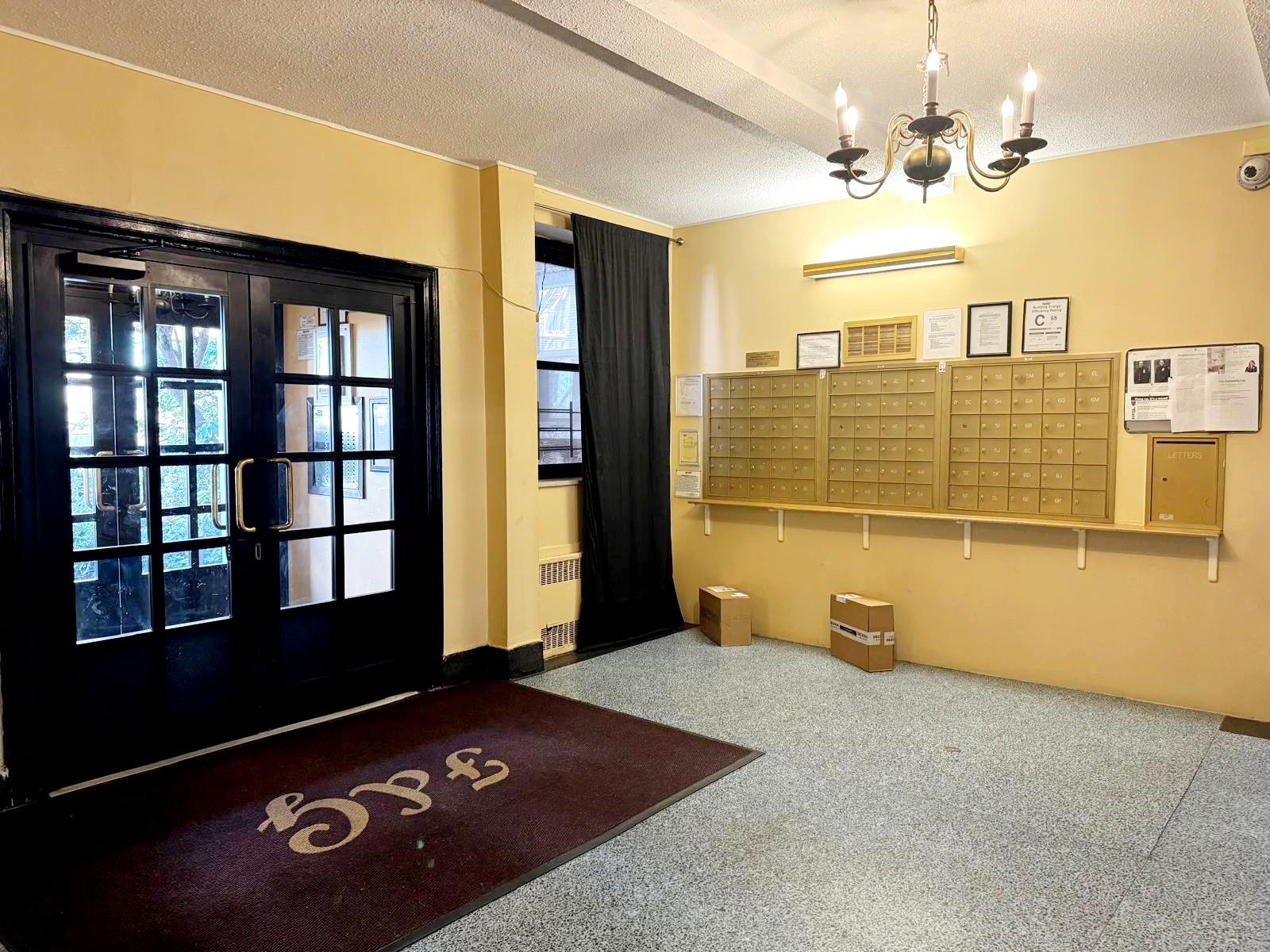 #4 photo, 83-83 118 Street, クイーンズ区 Kew Gardens , NY 11415