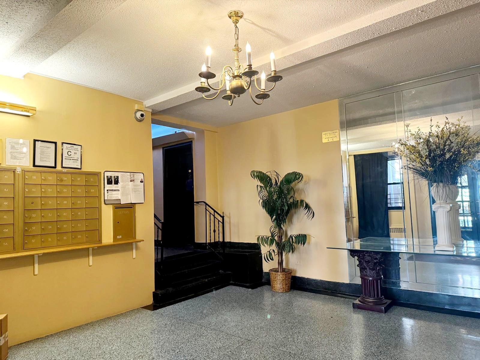 #5 photo, 83-83 118 Street, クイーンズ区 Kew Gardens , NY 11415