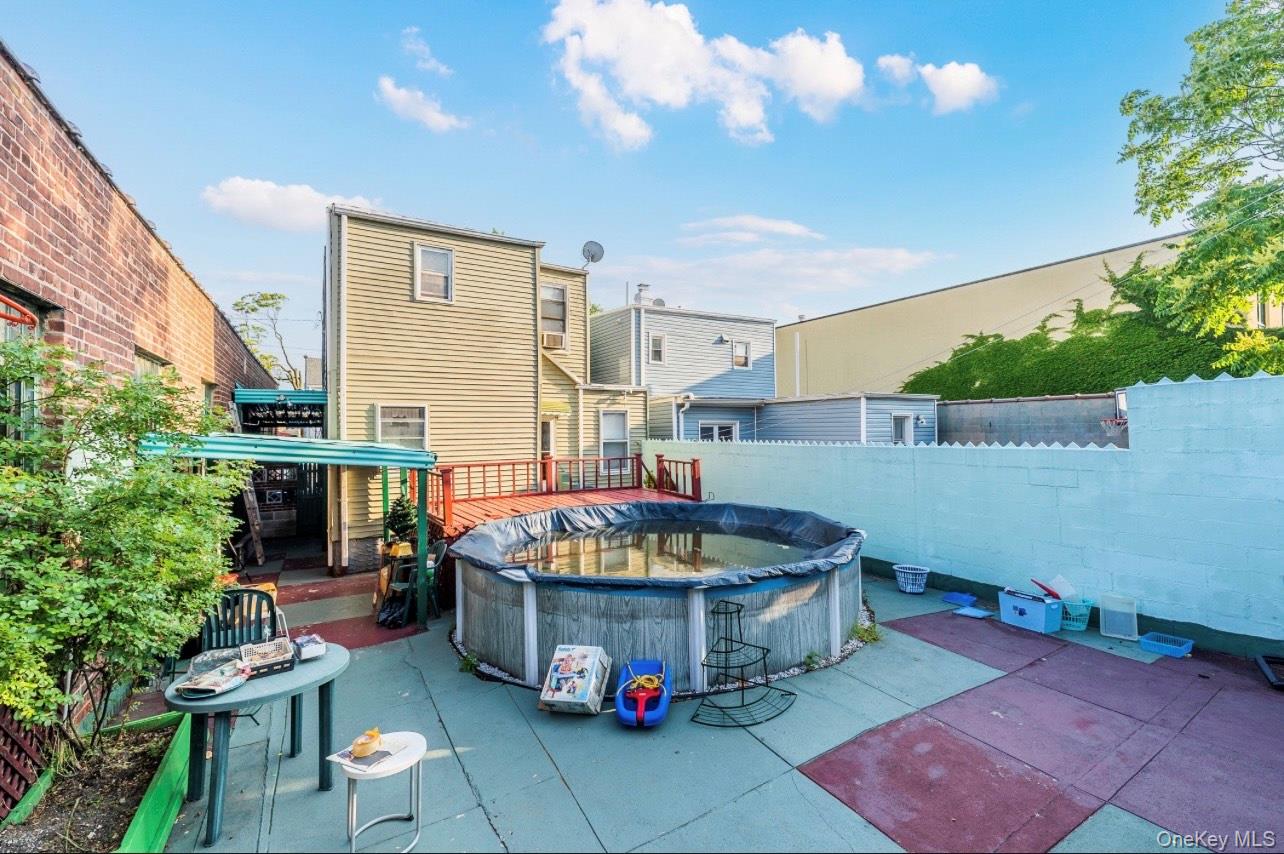 #20 photo, 5883 57th Road, クイーンズ区 Maspeth , NY 11378