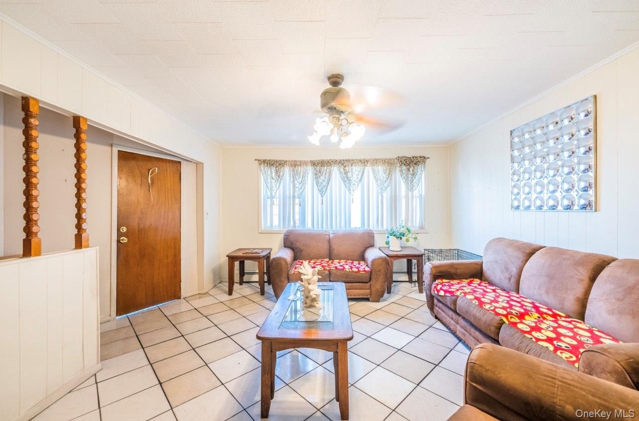 #3 photo, 5883 57th Road, クイーンズ区 Maspeth , NY 11378