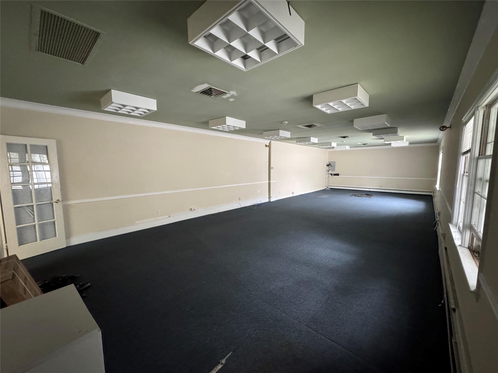 #8 photo, 293 Castle Avenue, ナッソー郡 Westbury , NY 11590